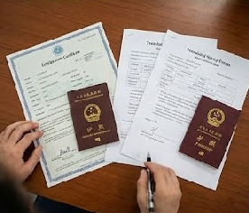 代孕孩子上户口怎么操作？2026海外生子回国落户实战指南 (避坑必读)